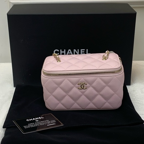 Chanel Long Vanity in Pink Caviar 化妝包帶鏡膜
