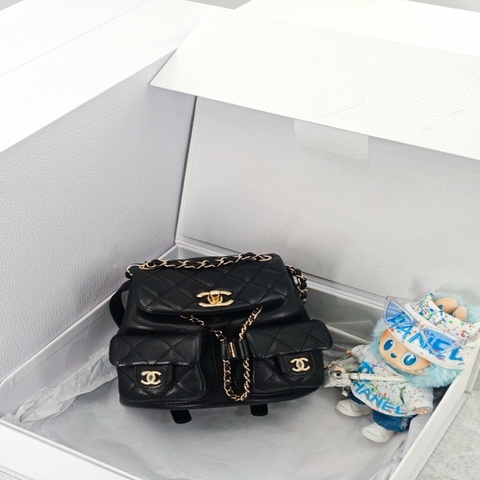 Chanel 香奈兒 26年到 黑金duma小號 24a。