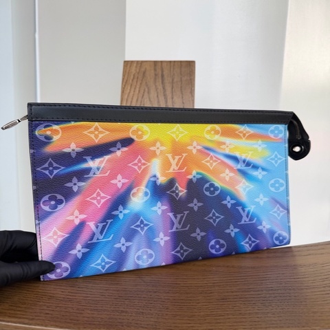 Louis Vuitton 路易威登 日落彩虹手拿包 洗漱包