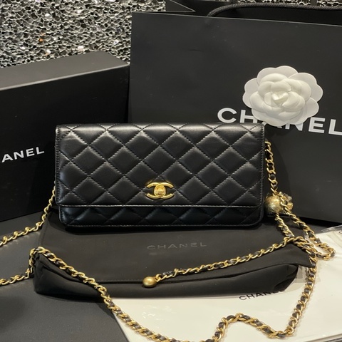 全新❤️Chanel香奈兒黑金羊皮金球woc斜挎鏈條包，芯片款
