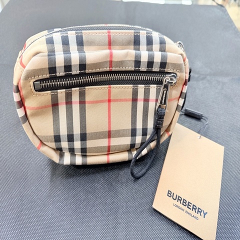 Burberry經典格紋帆布小腰包