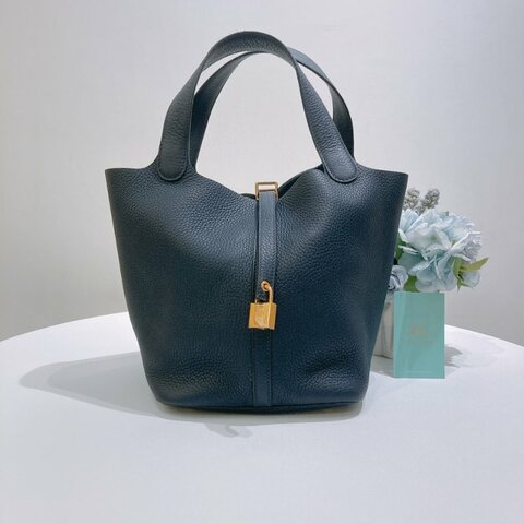 TW4879	Hermes 愛馬仕中號菜籃子手提包包 Picotin Lock 22 Togo Bleu Nuit x GHW Stamp Z