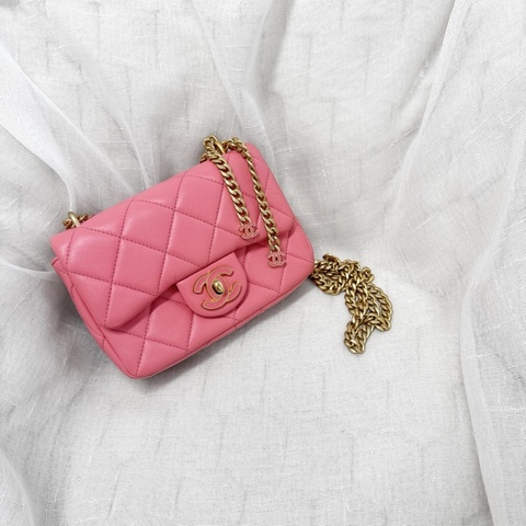 Chanel 18cm Flap