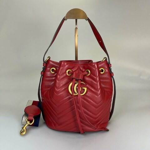 GUCCI 476674 紅馬夢水桶側肩包