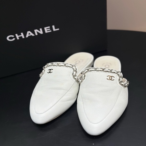 Chanel/香奈兒 白色 牛皮 穆勒拖鞋 35.5碼