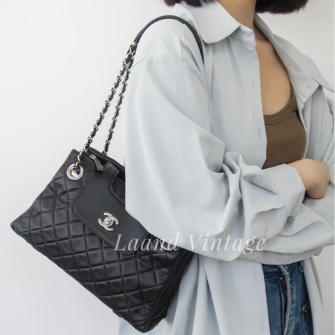 💎Chanel香奈兒｜黑銀菱格 tote 單肩包｜98新