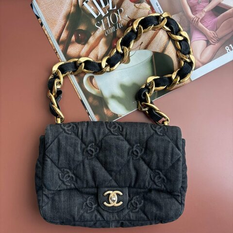 ::CHANEL:: AS3216 香奈兒經典雙C LOGO 黑色丹寧牛仔仿舊粗鍊條肩背包