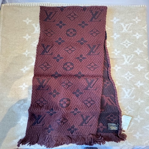 LV Louis Vuitton 老花圍巾 LOGOMANIA MARRON