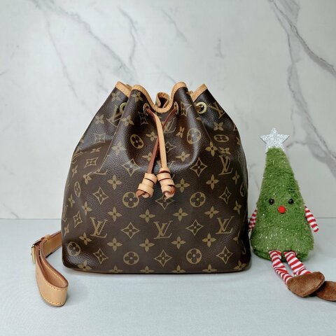 LV Petit Noe老花肩背水桶包