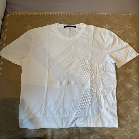 LV Louis Vuitton 白色立體刺繡 Logo 短袖 T-Shirt