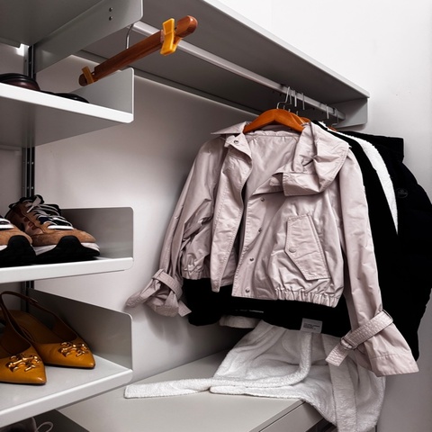 Moncler Houlgate 連帽防風外套