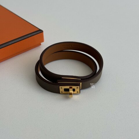 99新🆕 Hermès 愛馬仕 Kelly Double Tour 手環 大象灰金釦