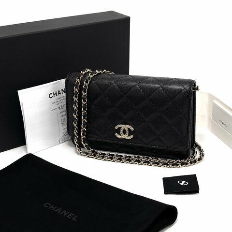 CHANEL/香奈兒黑金24A浮雕扣別針印花內裡單肩斜挎woc包