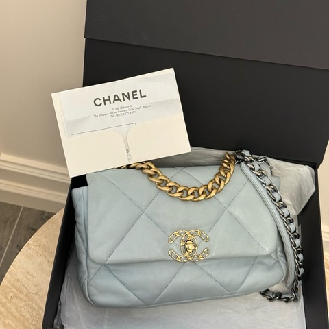 ✨CHANEL香奈兒19Bag 金扣鏈條翻蓋羊皮 口蓋包手提包單肩包斜挎包 小號 22年 芯片 帶票