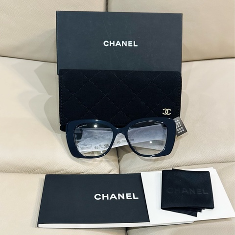 Chanel 香奈兒 新款方形膠框墨鏡/黑框墨鏡/型號：5422B/全新閒置美品