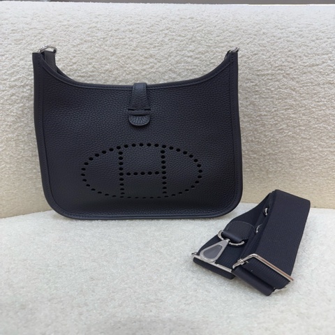 Hermès 2026新款 23cm Evelyne藍黑色
