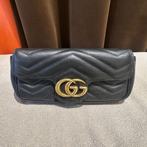 Gucci古馳GG Marmont黑金mini鏈條包,