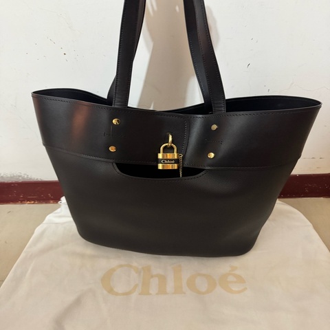 二手精品自售🔒 閒置絕版經典 Chloé鎖頭托特包,outlet購入