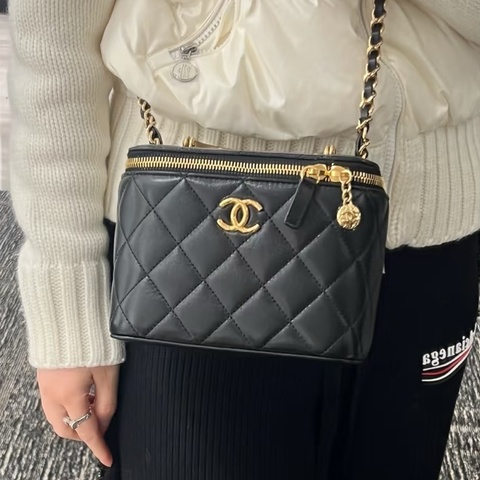 💎Chanel香奈兒｜24C黑金牛皮雙金珠化妝盒｜98新芯片款