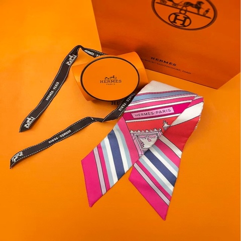 Hermès George Washington's Carriage Detail Twilly (閒置未使用)
