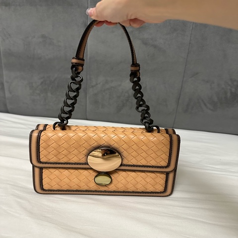 Limited edition BV bag in rare colour