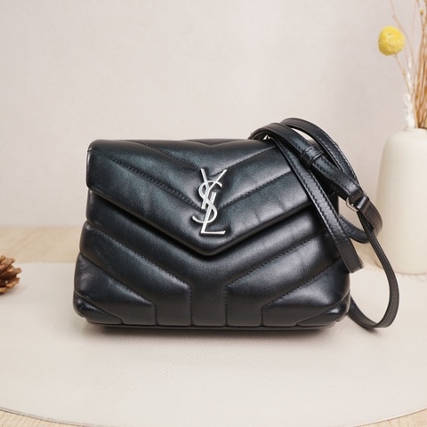 【VUINCA Vintage 價格僅供參考】SAINT LAURENT 方胖子 黑色 銀扣
