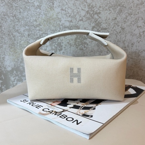 H0968愛馬仕/Hermes 帆布飯盒包 閒置無使用