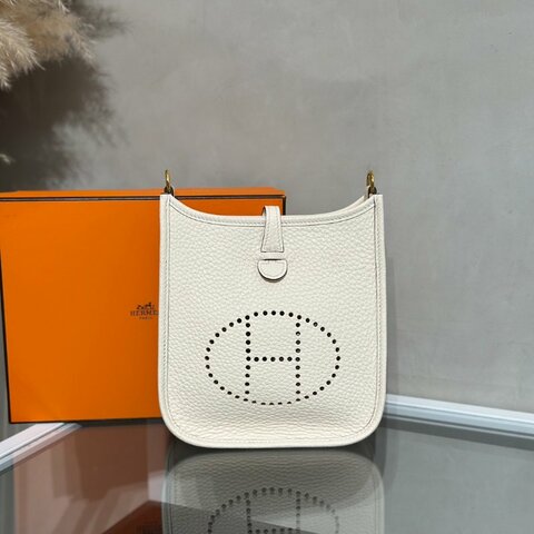 HERMES Mini Evelyne - Nata I2 奶油白金配波點背帶 Z