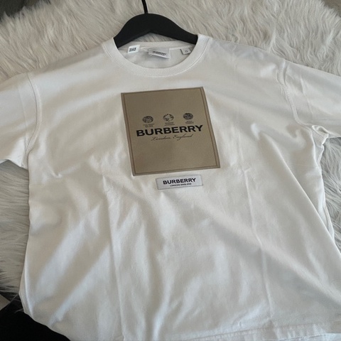 Burberry白色 圖騰 Tshirt XS號