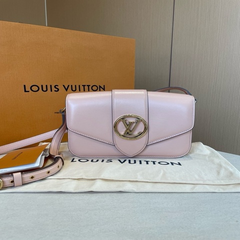 99❤️LV PONT 9 粉色全皮款單肩包斜挎包 肩帶打了一個孔 芯片款