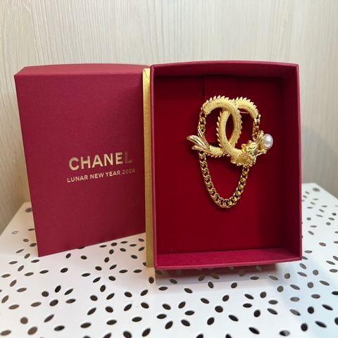 Chanel VIP 限定 龍年 胸針