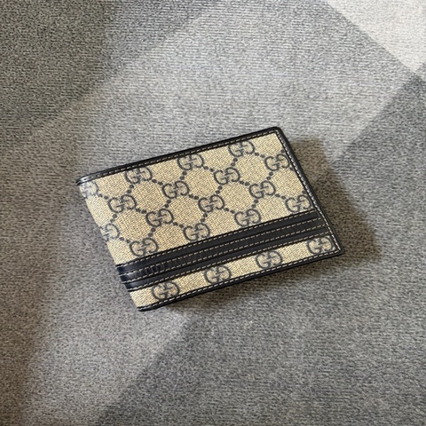 Gucci皮革織帶藍色PU防潑水材質短夾