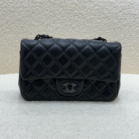 Chanel經典so black CF20