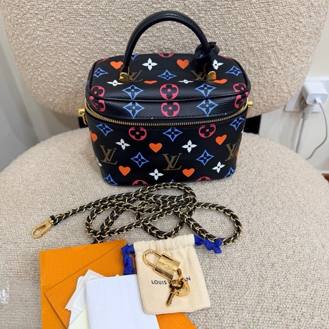 LV路易威登 vanity黑三彩老花化妝盒手提包鏈條斜挎包 金扣 附件：鎖具 肩帶