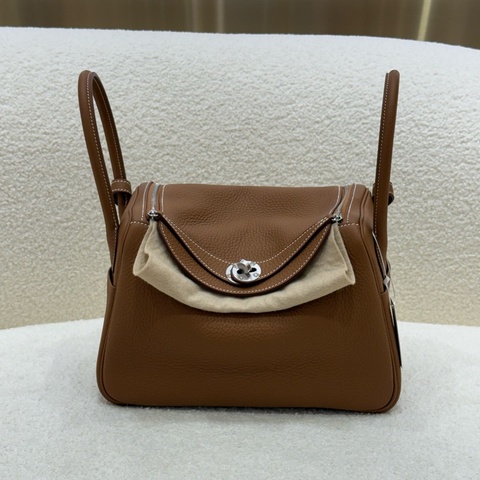 Hermès Lindy 26 棕色
