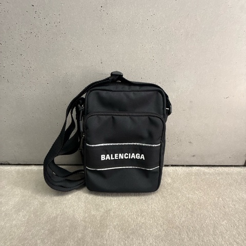 二手Balenciaga斜挎小包