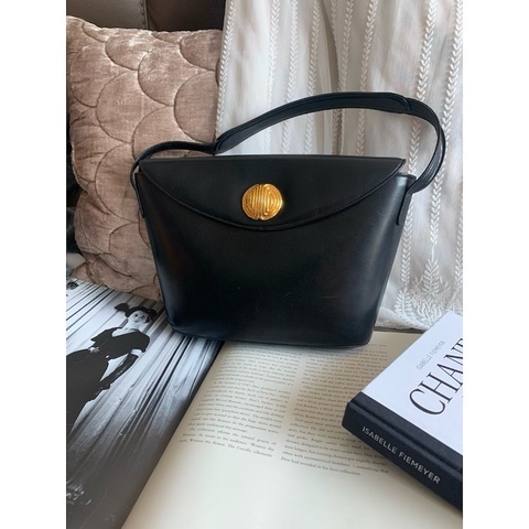 紀梵希 Givenchy古董黑金硬殼包 金幣扣 黑色皮革 絕版 日本中古