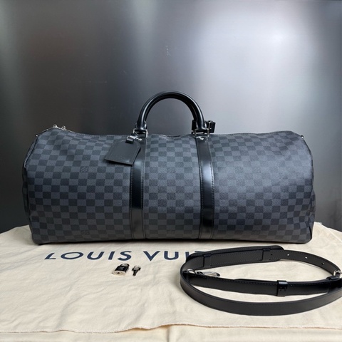 LOUIS VUITTON路易威登 黑色棋盤格keepall 55手提單肩斜挎旅行包，尺寸55×31cm