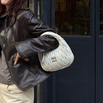 MiuMiu  繆繆 褶皺白金hobo小號 底長20
