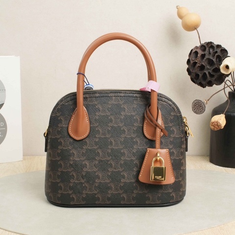 【VUINCA Vintage 價格僅供參考】 CELINE 貝殼包 老花 牛皮