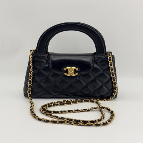 Chanel香奈兒24A kelly大號 黑金牛皮手柄鏈條包13*19*7cm。