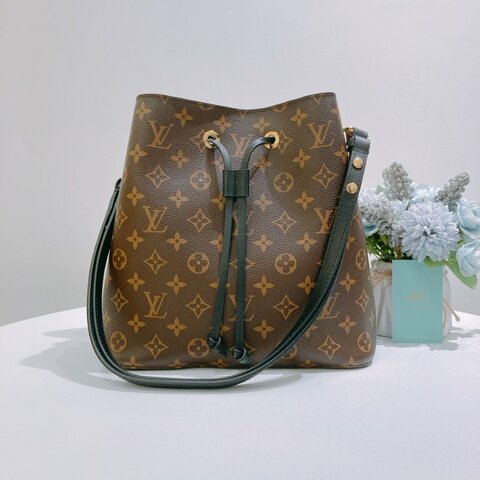 TW4883 Louis Vuitton路易威登 水桶包 黑色肩帶經典花紋 NéoNoé MM Bucket Bag Black Monogram Canvas