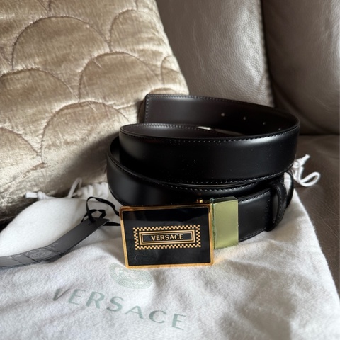 全新 范思哲 Versace 簡約 腰帶 皮帶 男裝 低調 男士皮帶 黑色皮革 光滑皮 brand new versace black box leather belt