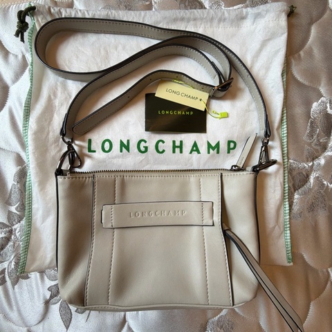 LONGCHAMP 真皮斜背包 淺灰色 附防塵袋 吊牌