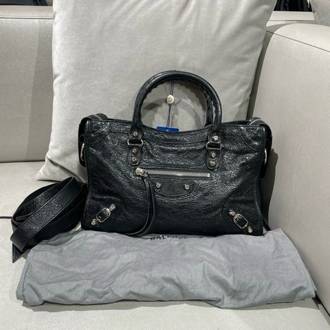 Balenciaga巴黎世家 黑色油蠟皮銀釘黑銀city小號機車包手提包斜挎包 底寬30 cm