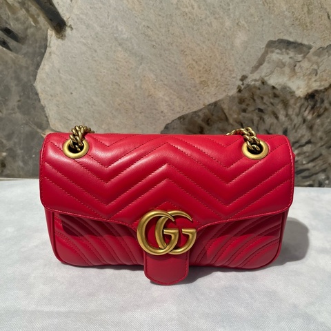 Gucci紅色 Marmont掀蓋26