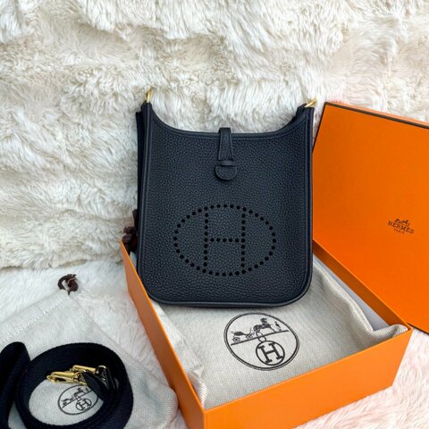 Hermès 黑色 Evelyne 16 亞馬遜肩背包 U stamp