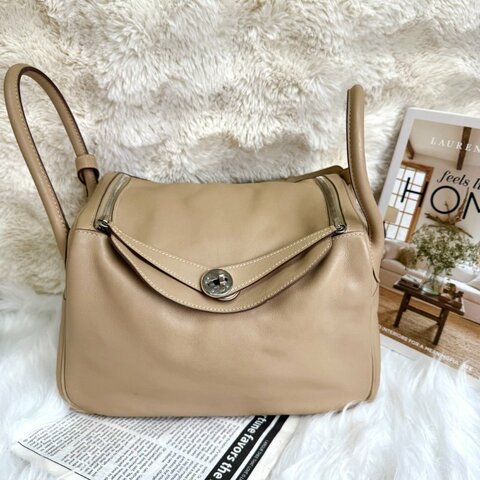 Hermès lindy 奶茶色 30 銀扣