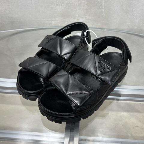 Prada/普拉達 黑色羊皮魔術貼涼鞋  39碼