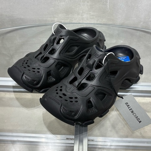Balenciaga/巴黎世家 沙灘拖鞋 黑色 全新原盒 尺碼/41碼